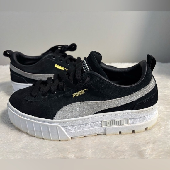 Puma Mayze Black Suede Platform Sneakers - Size 10 - Picture 1 of 8